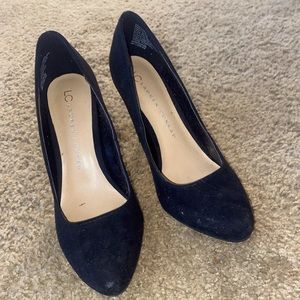 Size 6 only worn three times Lauren Conrad heels!! 👠